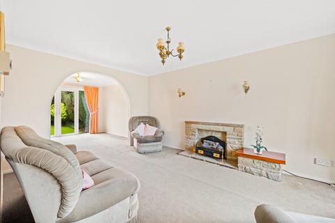 4 bedroom house for sale, Wellington Way, Horley RH6