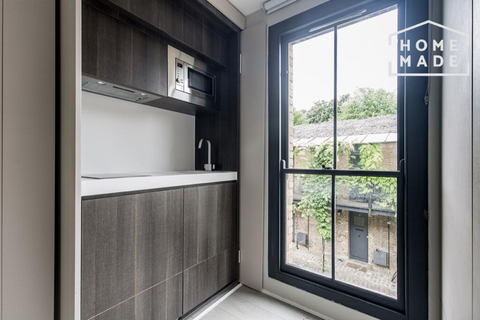 undefined, 97 Russell Road, N13
