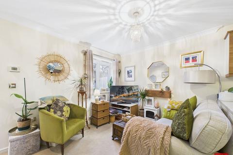 1 bedroom end of terrace house for sale, Greenways, Gloucester GL4