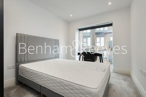 2 bedroom apartment to rent, Filmworks Walk,  Ealing W5