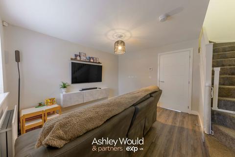 2 bedroom semi-detached house for sale, Bluebell Crescent, Kidderminster DY10