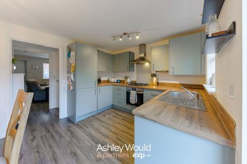 2 bedroom semi-detached house for sale, Bluebell Crescent, Kidderminster DY10