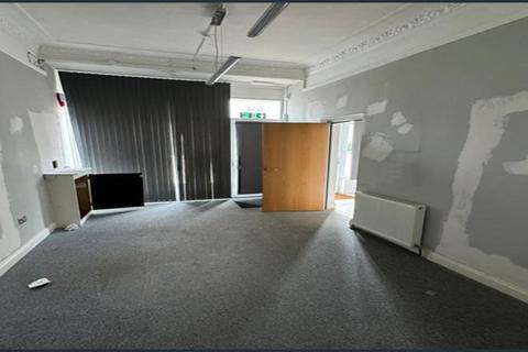 Retail property (high street) to rent, 534-538 Crow Rd Glasgow G13 1