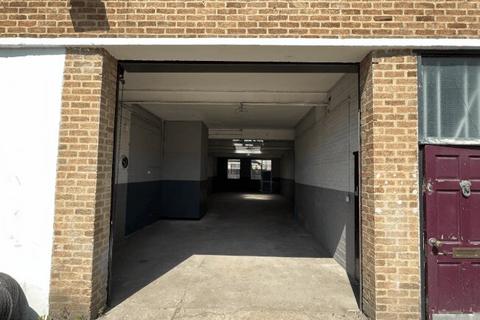 Industrial development to rent, Trafford Rd Reading RG1 8
