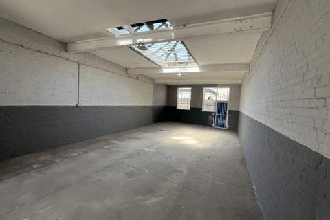 Industrial development to rent, Trafford Rd Reading RG1 8