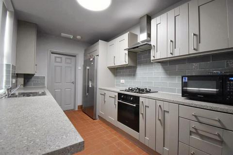 5 bedroom house to rent, Raddlebarn Road, Birmingham, B29