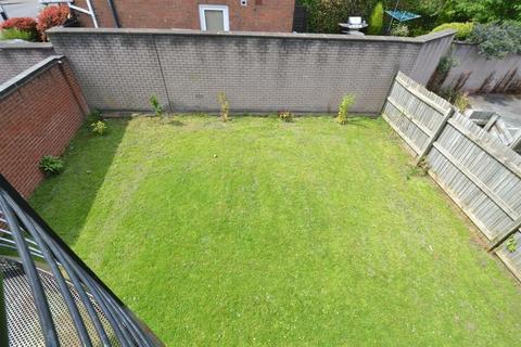 4 bedroom flat to rent, Stephens Court, Selly Oak, Birmingham B29