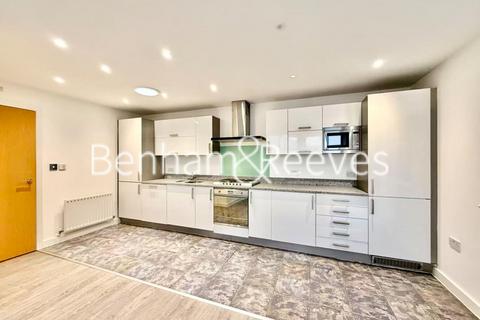 2 bedroom apartment to rent, Headstone Road, Harrow HA1