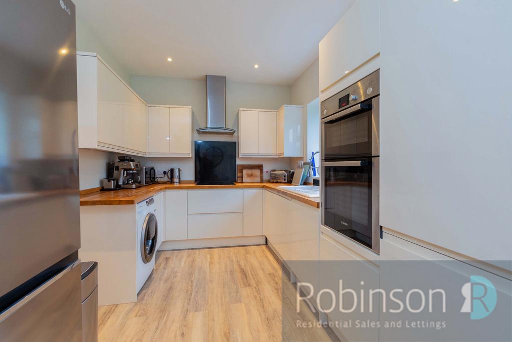 2 Smithfield Road-13