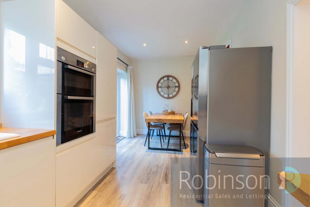 2 Smithfield Road-12