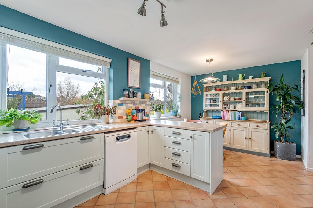 Kitchen/ breakfast