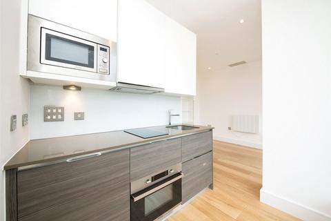 undefined, Staines Road, Hounslow TW3
