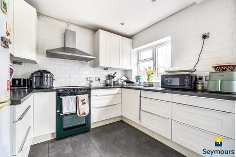 undefined, Beckingham Road, Surrey GU2