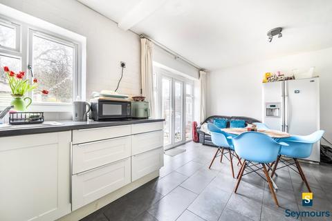 undefined, Beckingham Road, Surrey GU2
