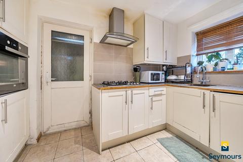 1 bedroom maisonette for sale, Foxburrows Avenue, Surrey GU2