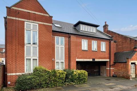 2 bedroom apartment for sale, Lincoln Street, Northampton NN2
