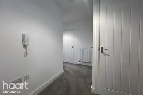 undefined, Cresswell Edge, Dunstable