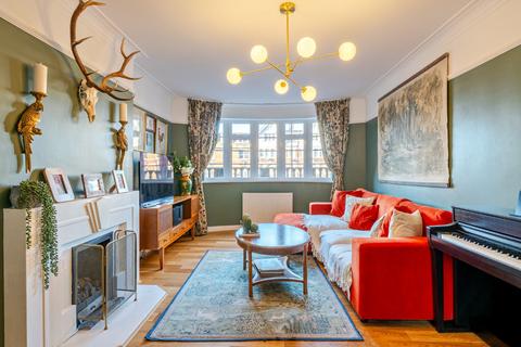 The High, Streatham, London, SW16