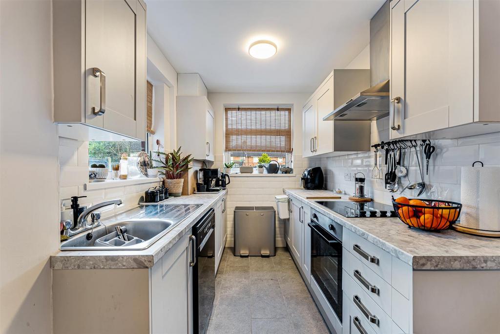 67 Mollington Ave kitchen.jpg