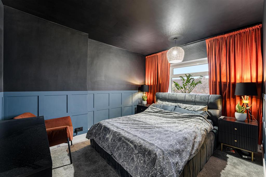 67 Mollington Ave bedroom 22.jpg