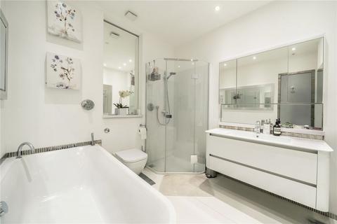 2 bedroom flat to rent, Palace Gardens Terrace, London W8