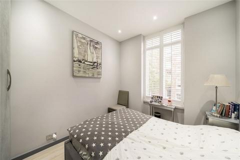 2 bedroom flat to rent, Palace Gardens Terrace, London W8
