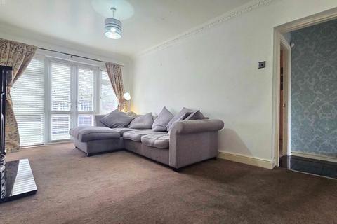 1 bedroom maisonette for sale, Bastable Avenue, Barking, IG11 0NX