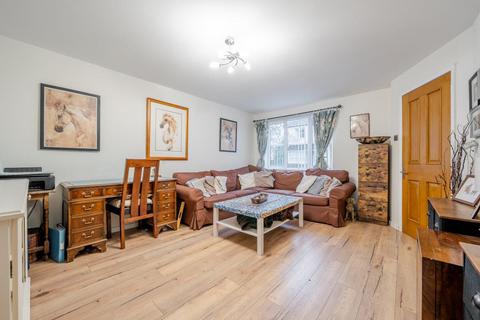 undefined, Carterton,  Oxfordshire,  OX18