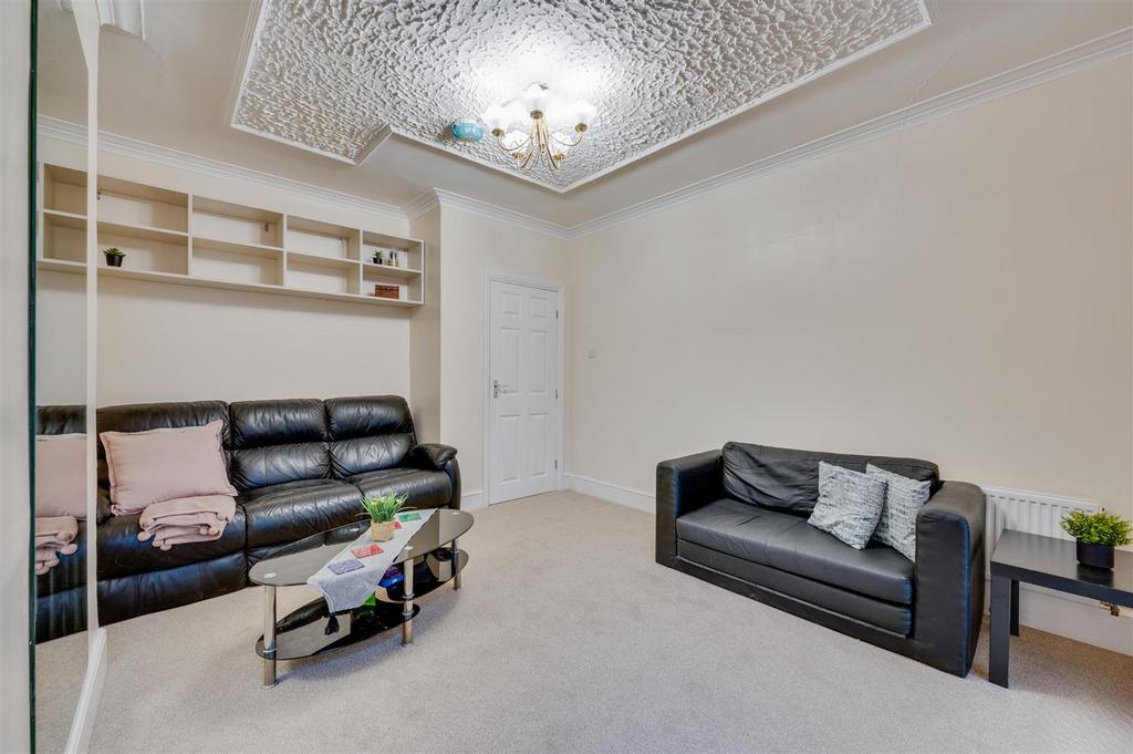 Daniels 397 North Circular Road 010.jpg