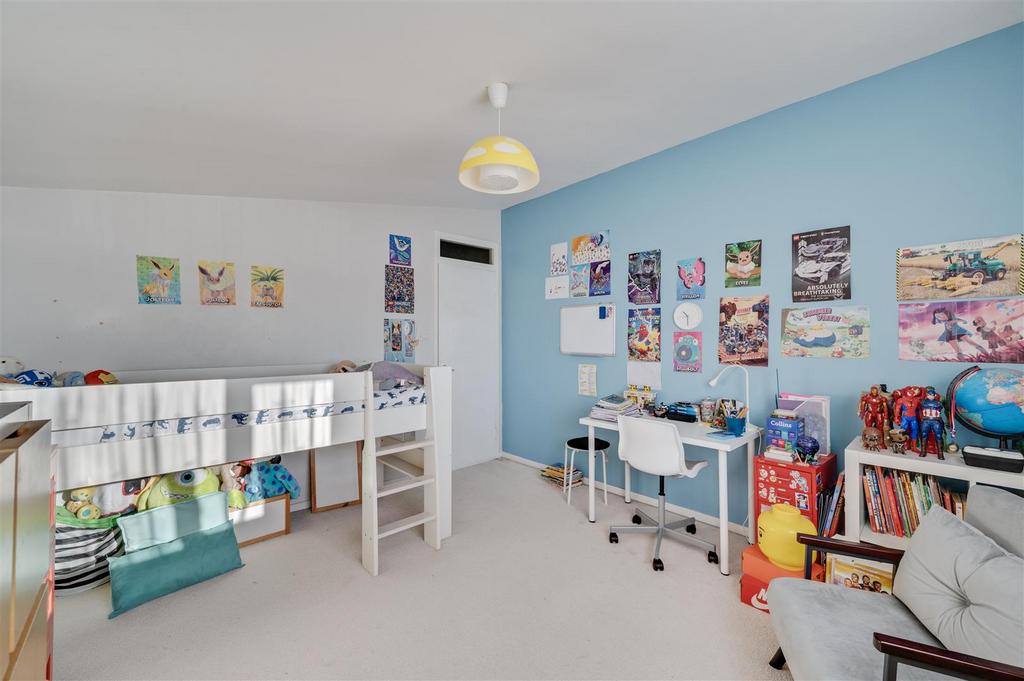 Daniels Lansbury Close, Neasden, NW10 005.jpg