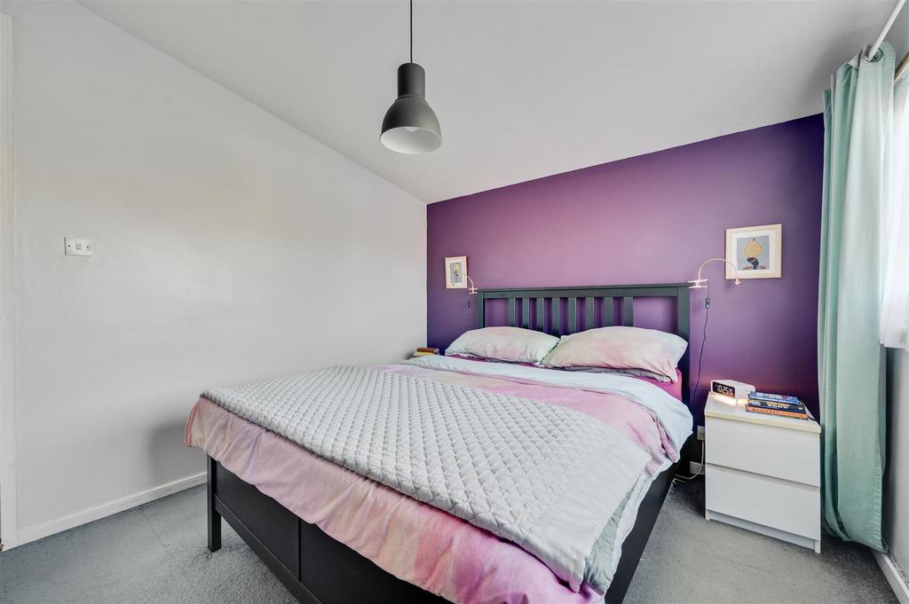 Daniels Lansbury Close, Neasden, NW10 002.jpg
