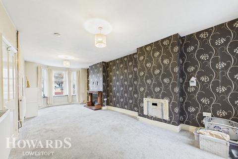 3 bedroom terraced house for sale, London Road South, Lowestoft