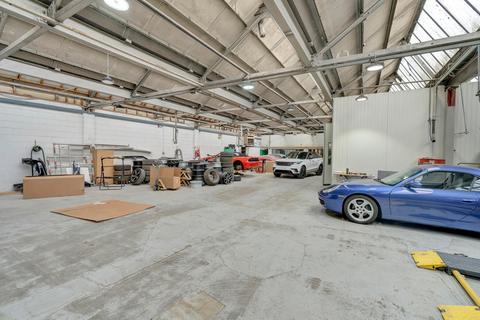 Warehouse to rent, Printing House Ln Hayes UB3 1BE