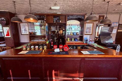 Pub for sale, 236 Hanworth Rd Hounslow TW3 3TU