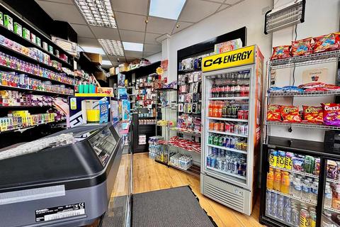 Retail property (high street) to rent, Dedworth Rd Windsor SL4 4