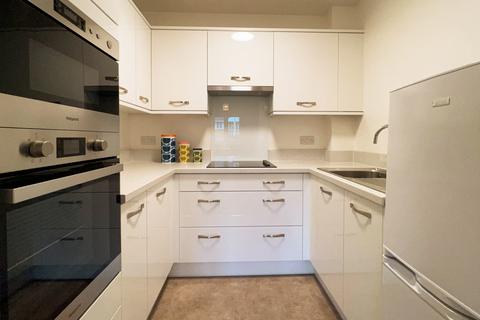 1 bedroom flat for sale, Waldegrave Gardens, Upminster RM14