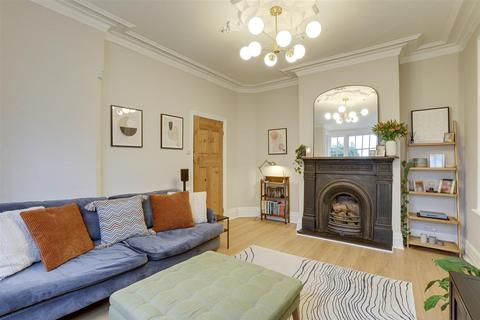 4 bedroom end of terrace house for sale, Dagmar Grove, Nottingham NG3