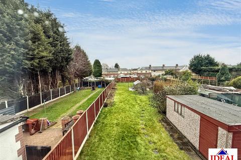 3 bedroom end of terrace house for sale, New Street, Carcroft, Doncaster