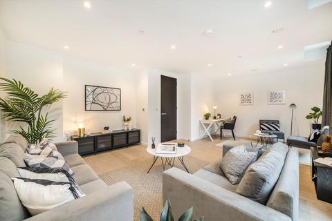 undefined, Valentine Row, London SE1