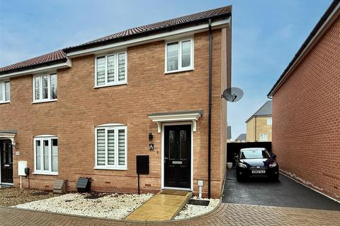 3 bedroom semi-detached house for sale, Jarmain Road, Stowmarket IP14