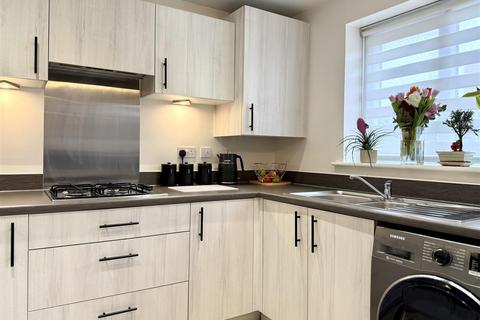 3 bedroom semi-detached house for sale, Jarmain Road, Stowmarket IP14