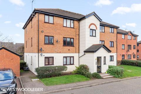 1 bedroom flat for sale, Parrotts Field, Hoddesdon EN11
