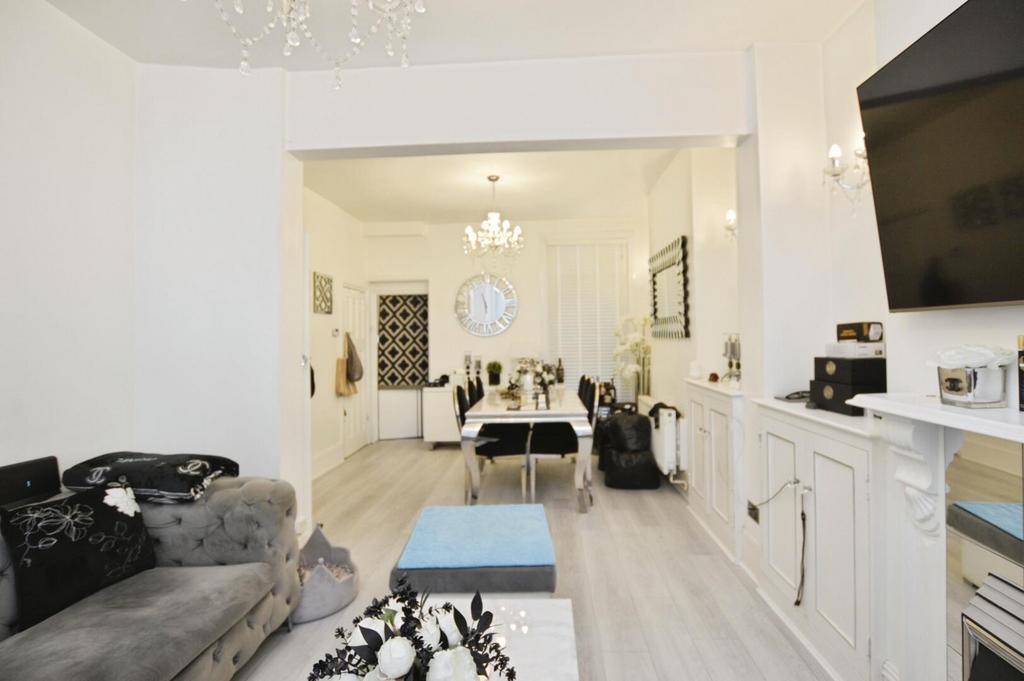 Double Reception Room