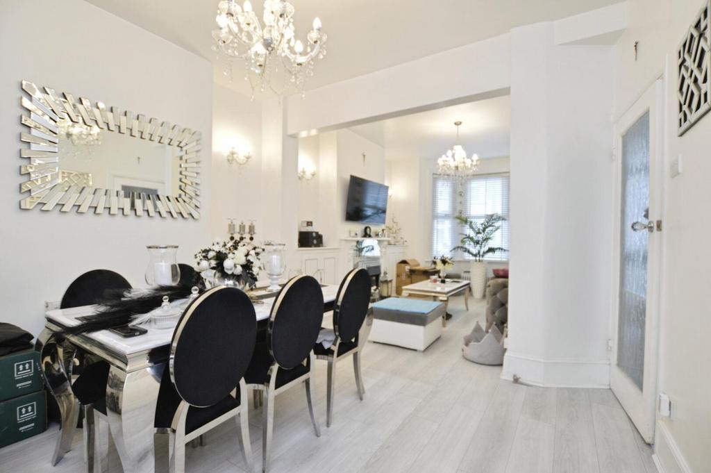 Double Reception Room
