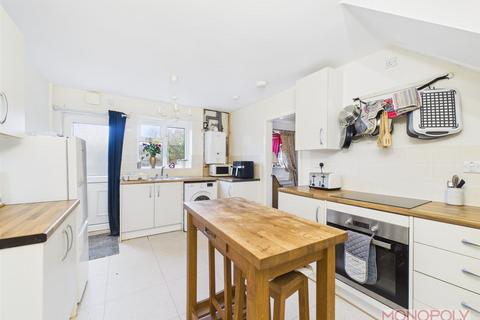 3 bedroom terraced house for sale, Heol Caradoc, Wrexham