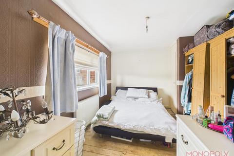 3 bedroom terraced house for sale, Heol Caradoc, Wrexham