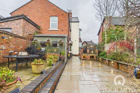 4 bedroom end of terrace house for sale, Nantwich Road, Cheshire CW2