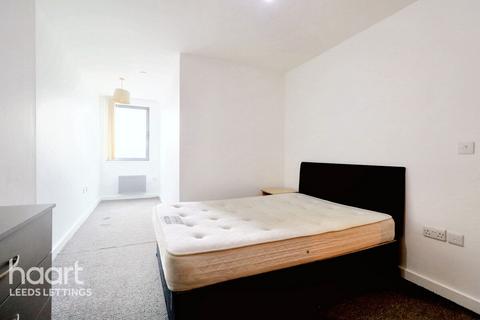 2 bedroom apartment to rent, Echo Central Cross Green Lane, Leeds