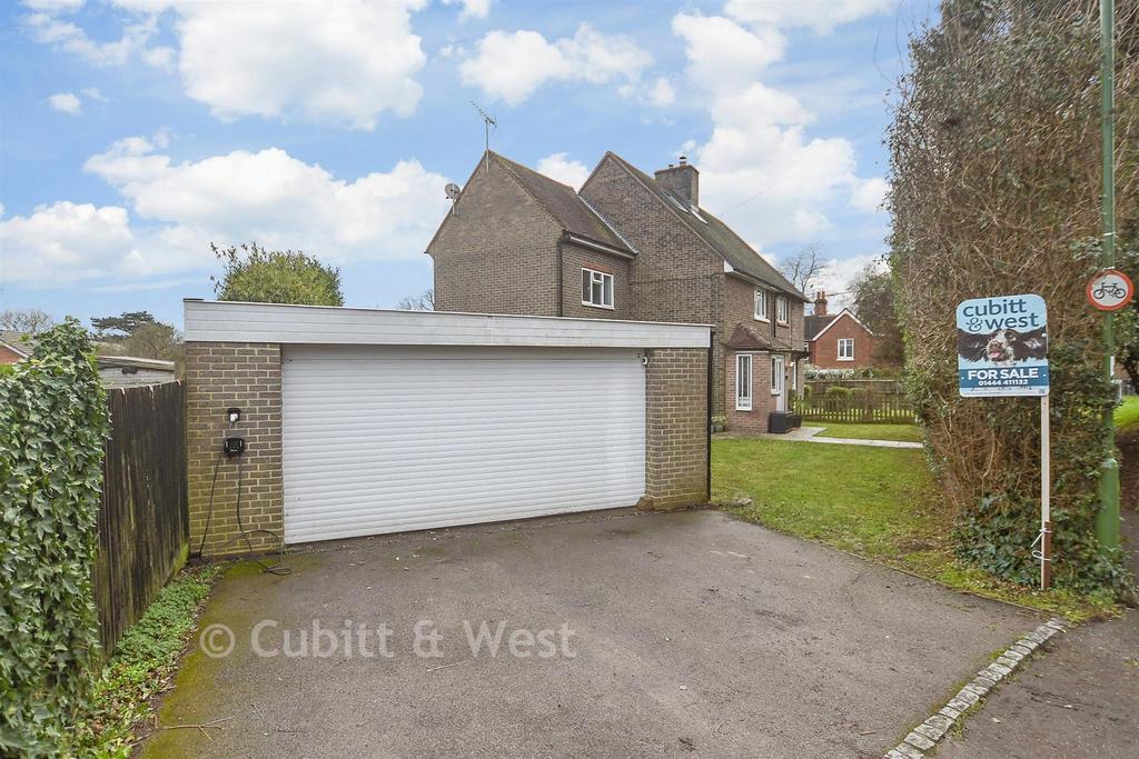 Driveway/Parking.