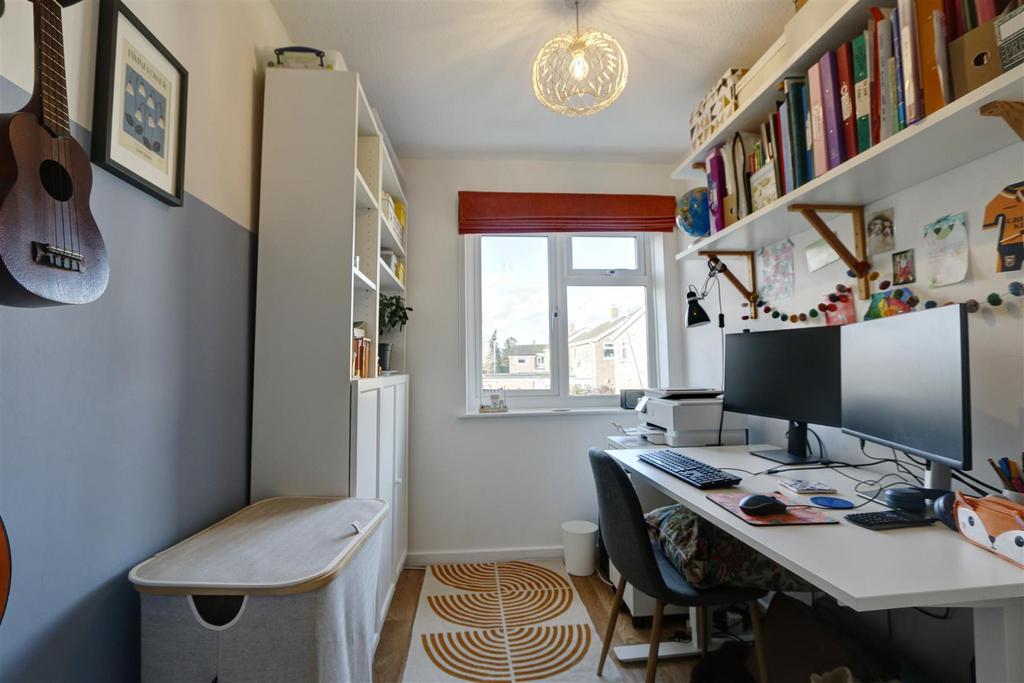 Bedroom 4.jpg